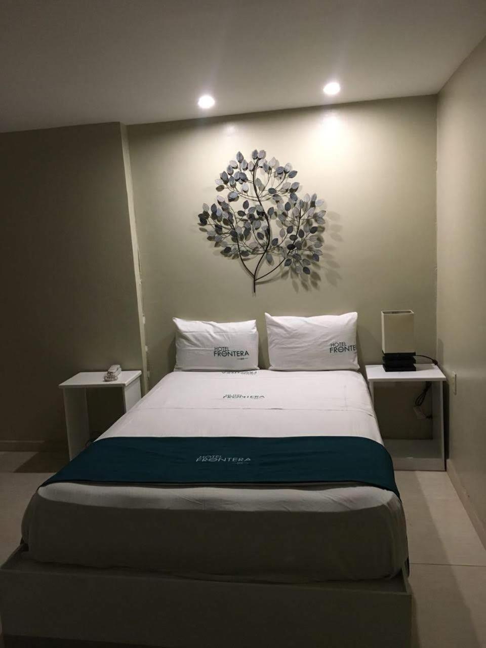 Hotel Frontera Baja Мехикали Экстерьер фото